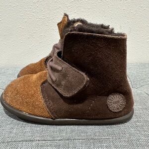UGG Lil’ Chuck Brown Suede Boots